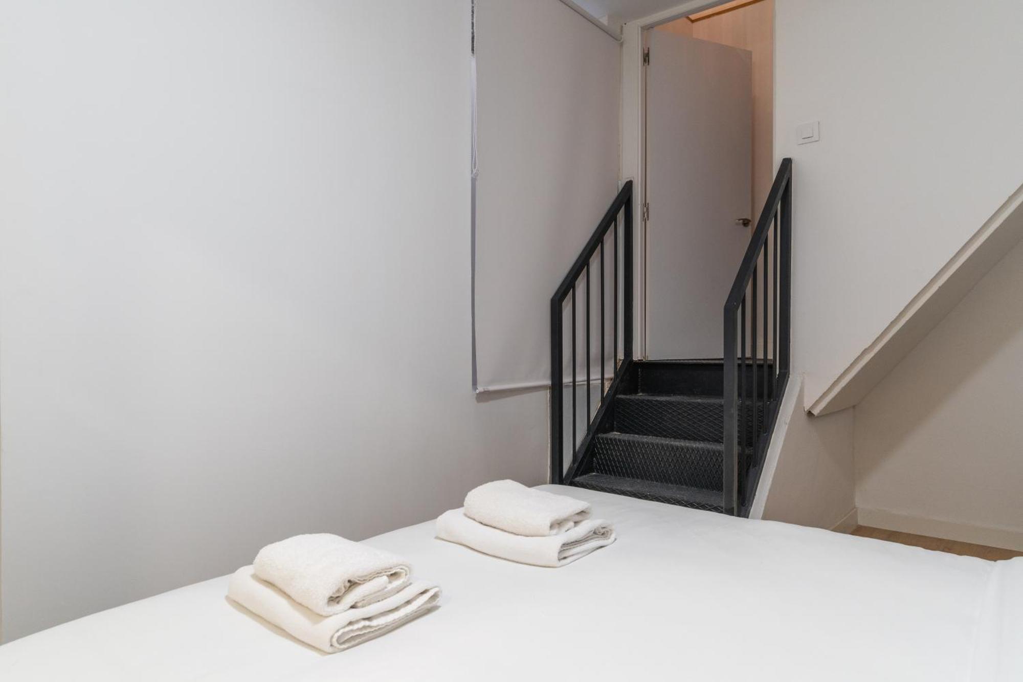 Modern Duplex-2Bedrooms 3Baths-Palacio Madrid Exterior photo