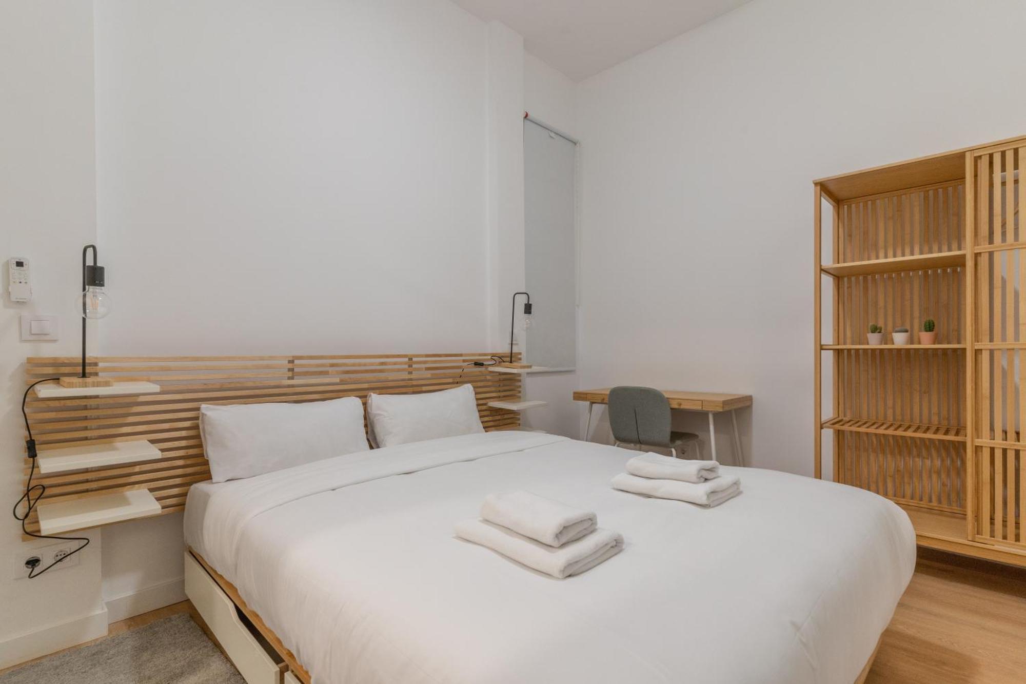 Modern Duplex-2Bedrooms 3Baths-Palacio Madrid Exterior photo